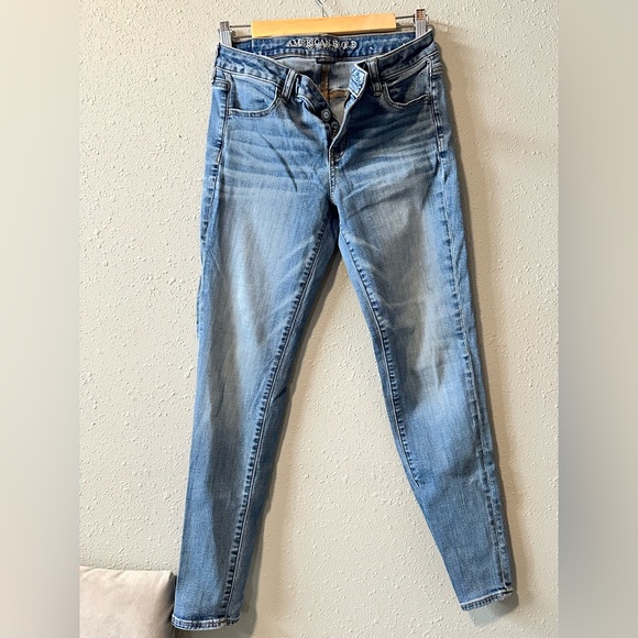 American Eagle Outfitters Denim - American Eagle low rise jegging
